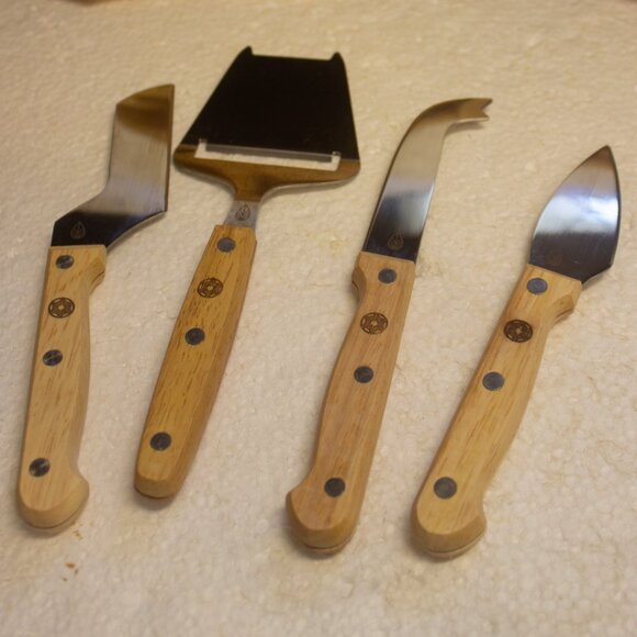 Toscana Star Wars Death Star Circo Cheese Board and Tools Set - Picture 4 of 8